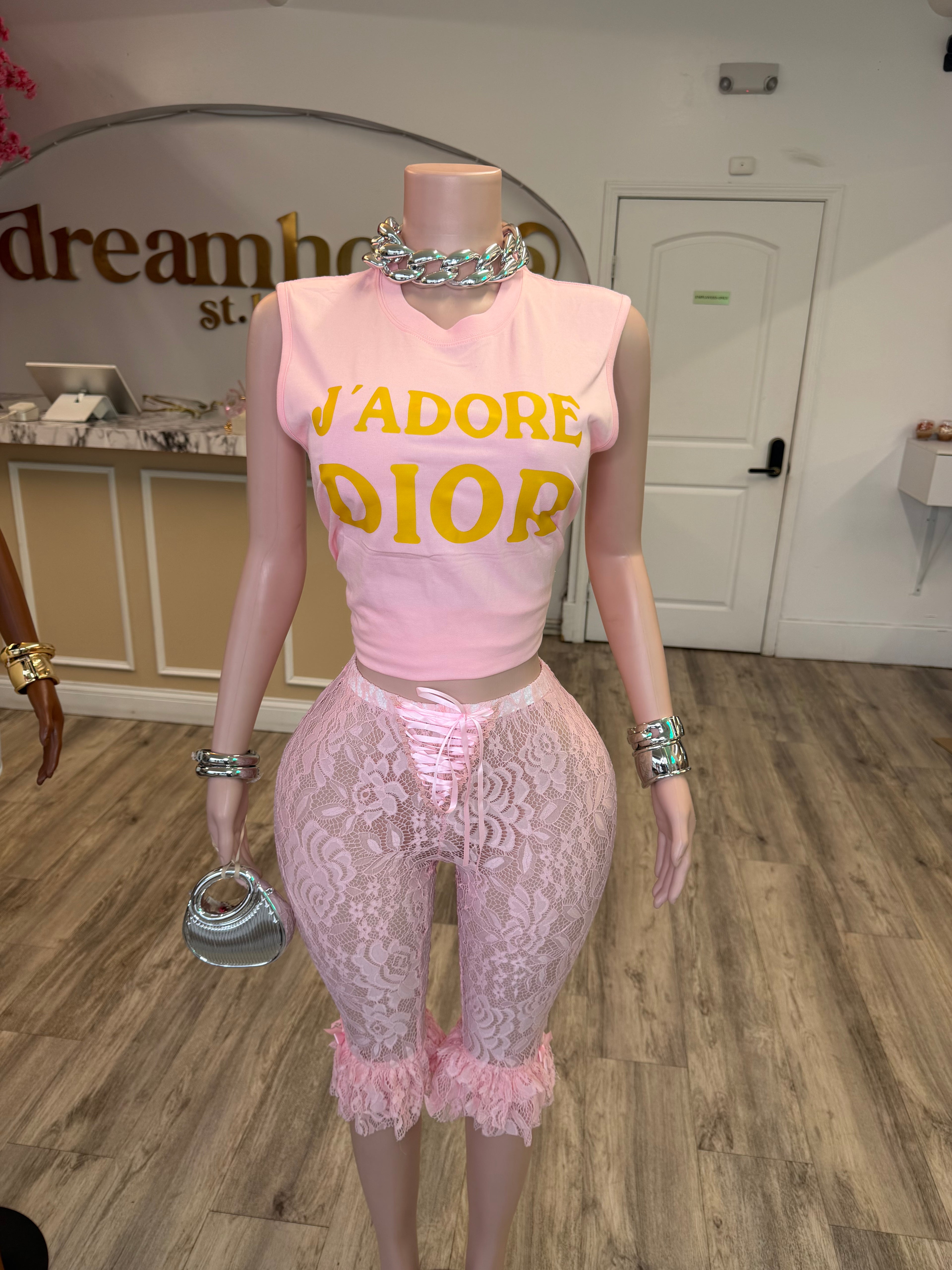 Lace Me Adore  image 0